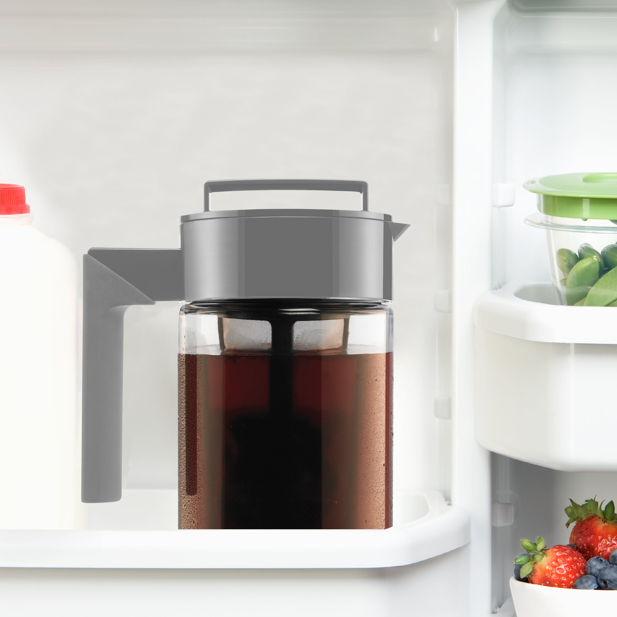 10312-ColdBrewCoffeeMaker-1qt-Stone-lifestyle1.png