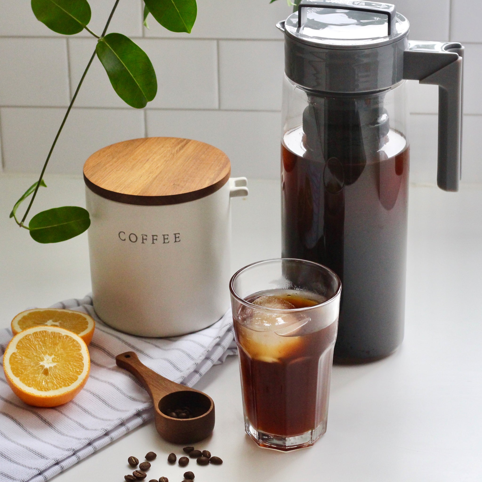 ColdBrew-2QT-Lifestyle4.jpg